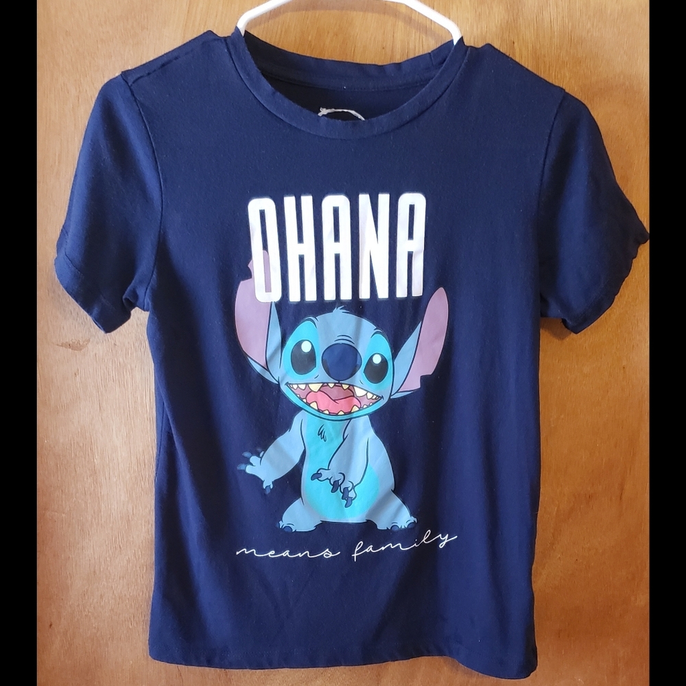 Juniors Disney Stitch T-Shirt Size: Small (3-5)